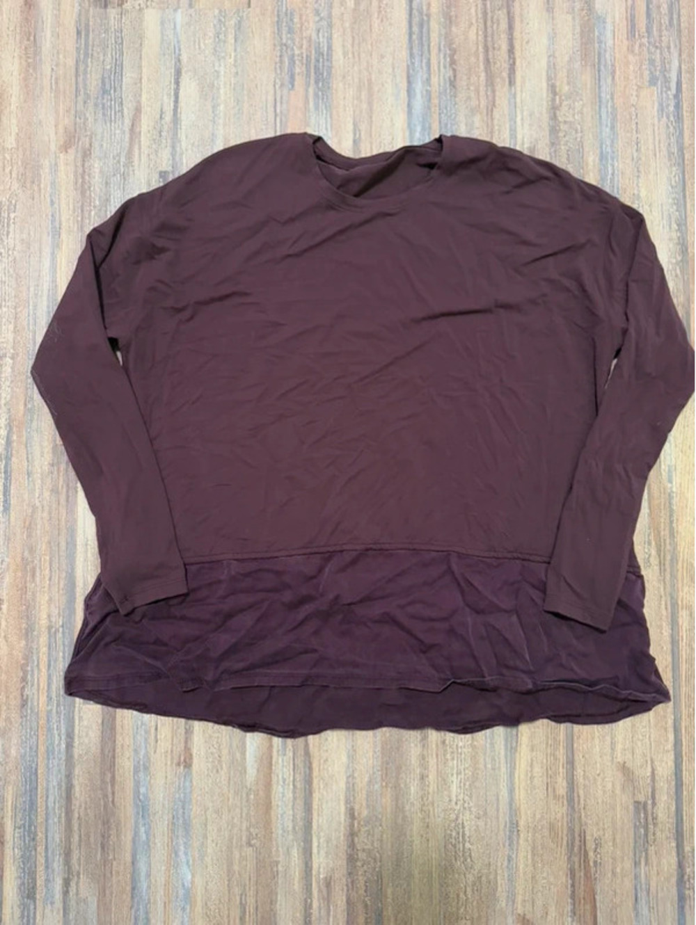 Lululemon ease of mind long sleeve fits best a 8-10
